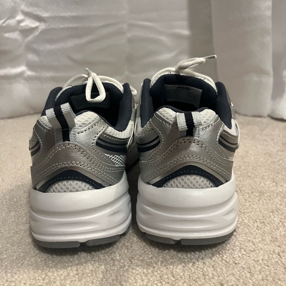 Avia Women's White, Silver, and Navy Athletic Shoes - Picture 4 of 7